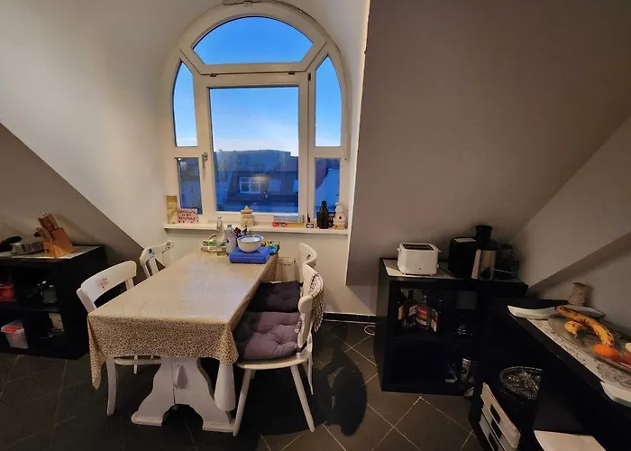 One Private Available In A Two In Tegel, Rum i privatbostad *