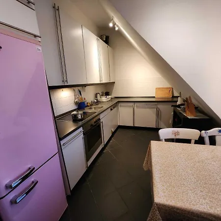 One Private Available In A Two In Tegel, * برلين